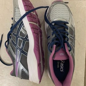 Women’s ASICS gel contend 4 running athletic shoes